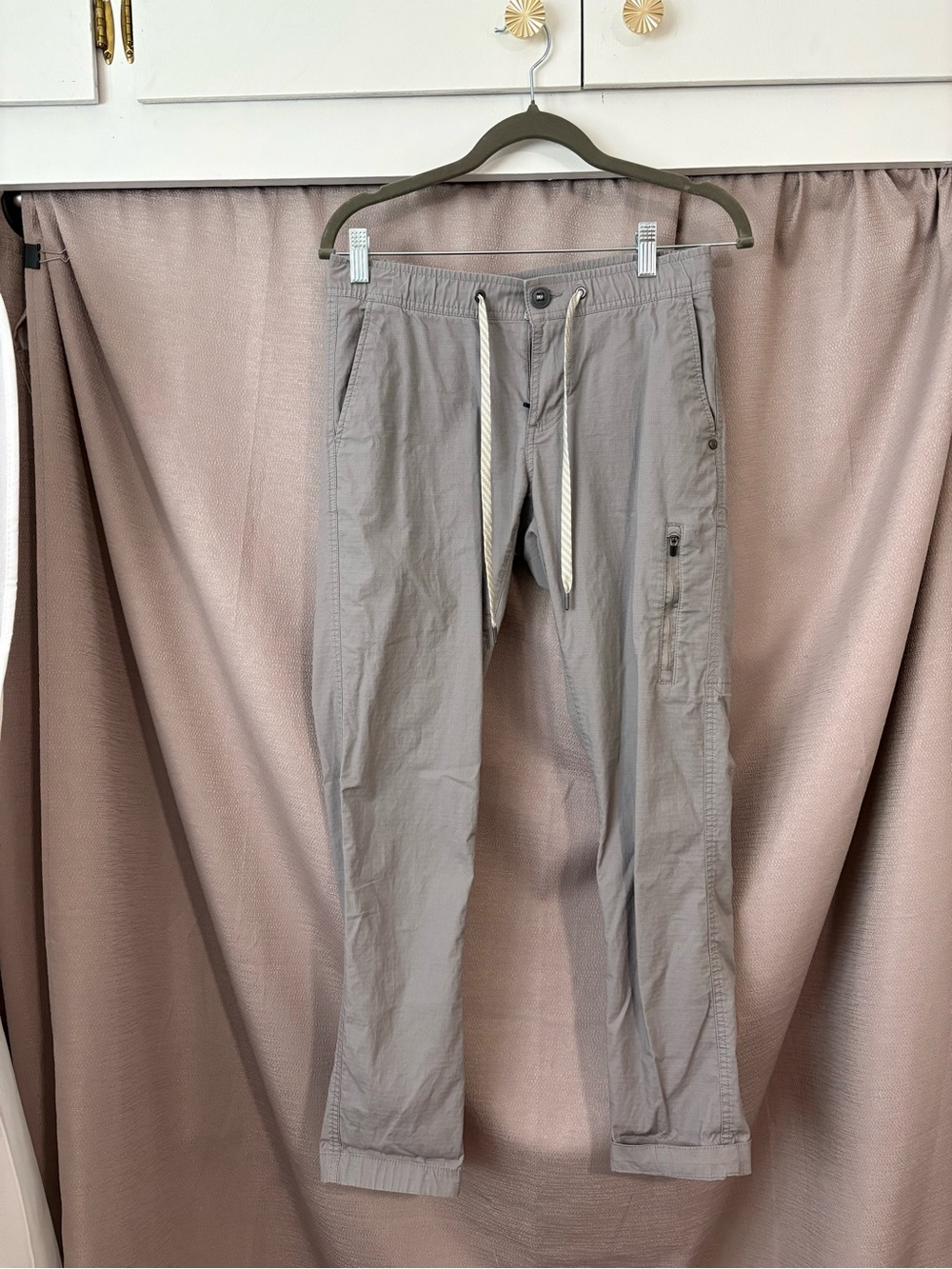 Vuori ripstop ankle pants